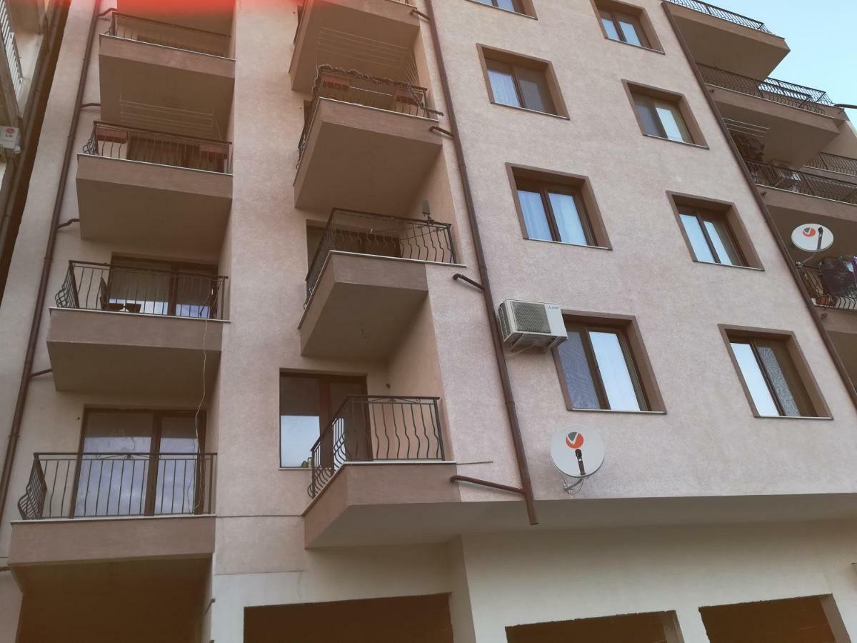 Ideal Center Apartment Sandanski Eksteriør bilde
